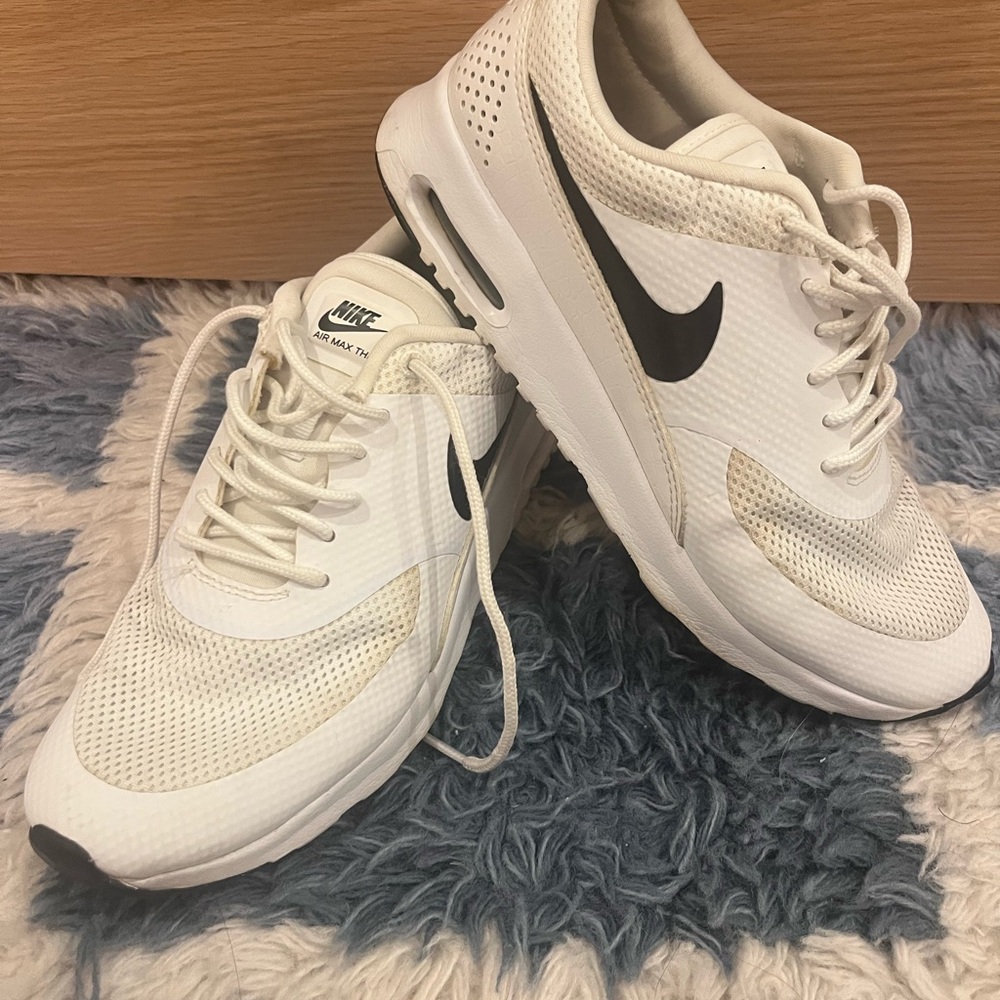 Nike Air Max Thea women’s 8